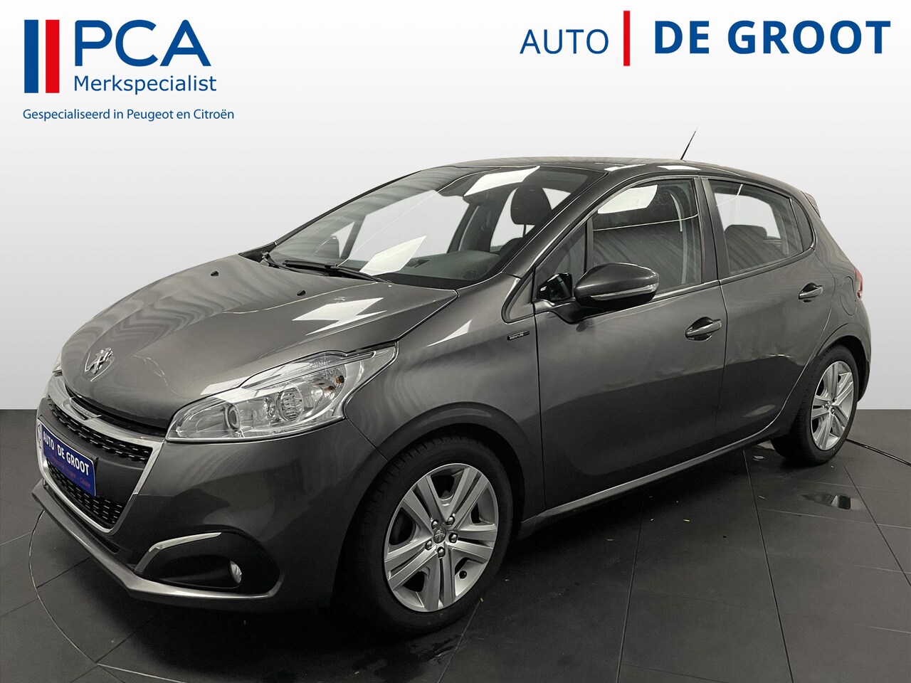 Peugeot 208 - Signature 82pk Airco | Navi+Carplay | Trekhaak - AutoWereld.nl