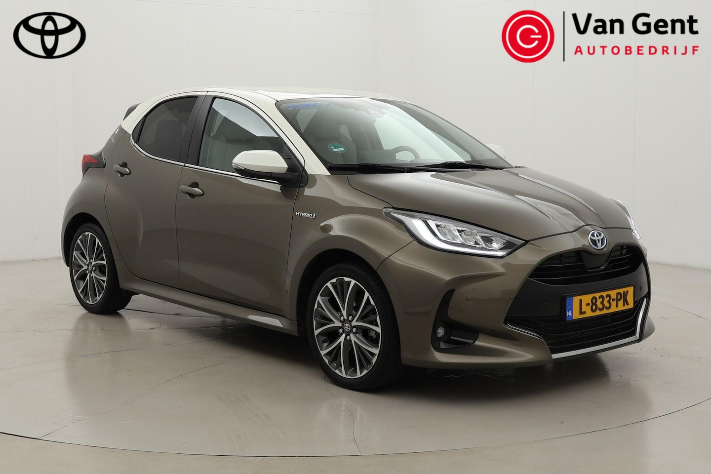 Toyota Yaris - 1.5 Hybrid Executive | Apple Carplay / Android Auto | Stoelverwarming | 17 inch | Parkeers - AutoWereld.nl