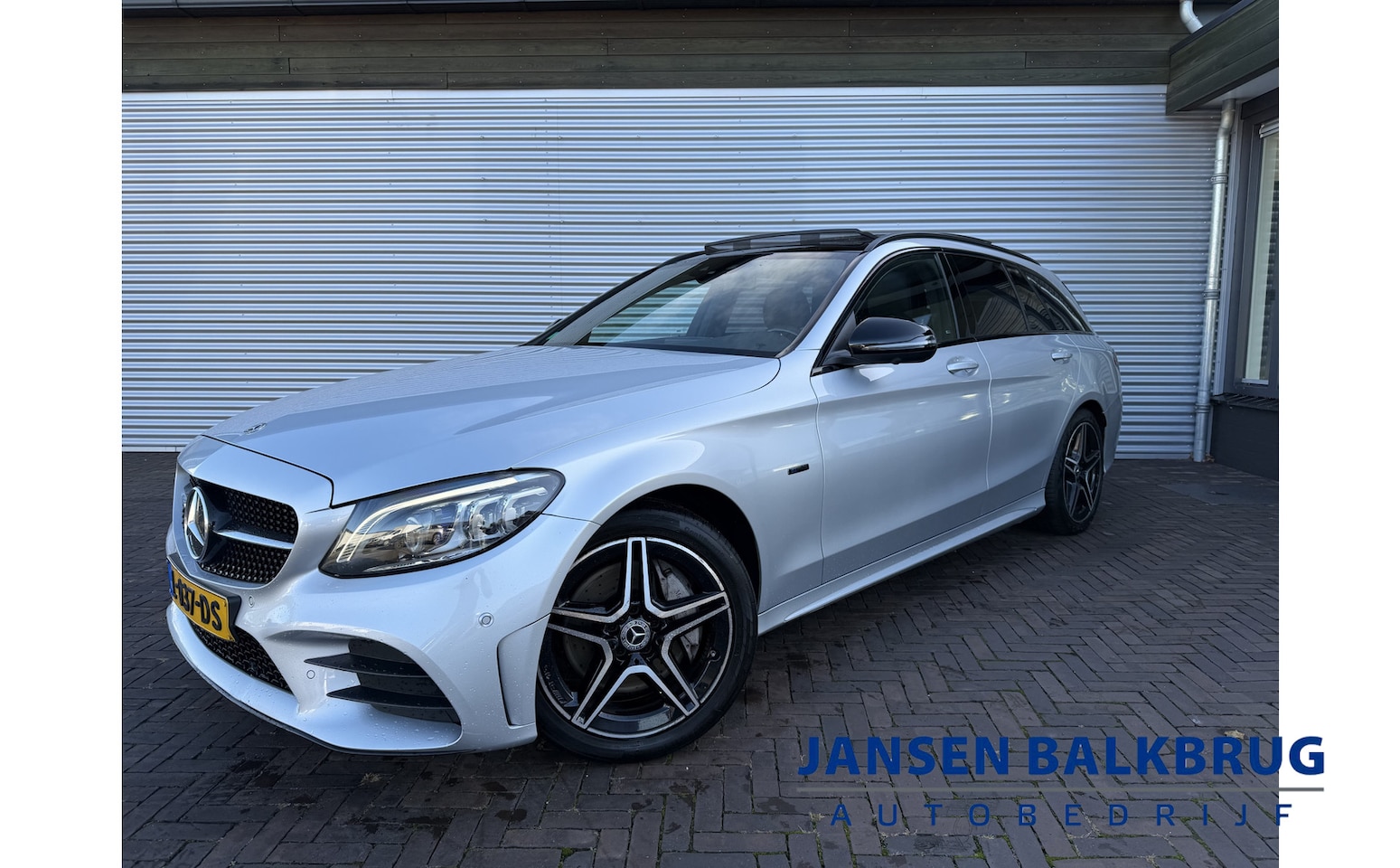 Mercedes-Benz C-klasse Estate - 300 e Business Solution AMG Limited night pakket vol  vol Panoramadak! - AutoWereld.nl