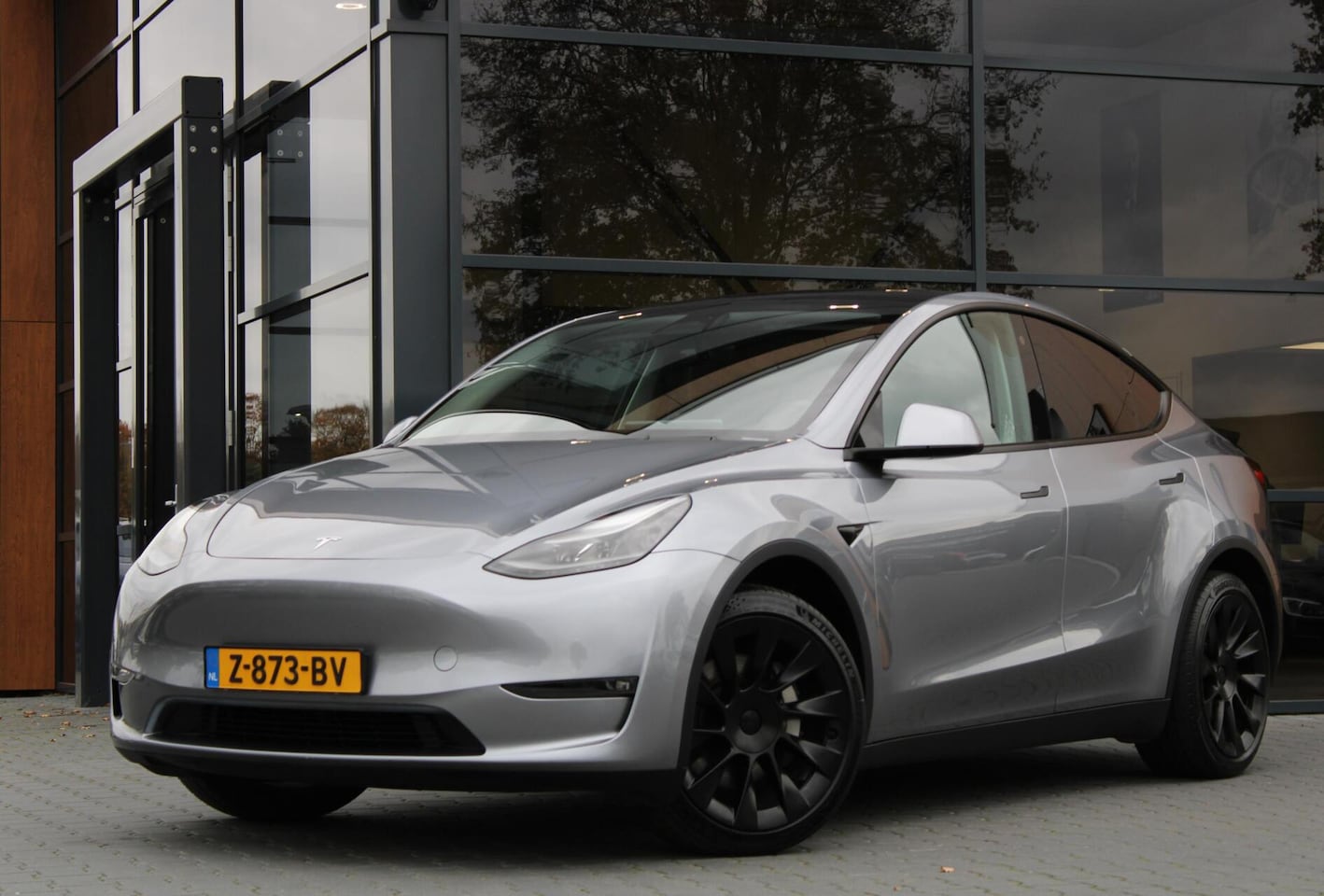 Tesla Model Y - Long Range AWD 75 kWh Long Range AWD 75kWh - AutoWereld.nl