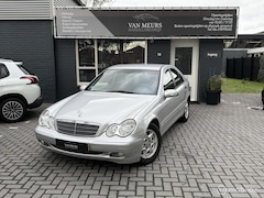 Mercedes-Benz C-klasse - 180 K. Classic, Youngtimer, Airco, navigatie, trekhaak, km nap, apk 01-2026