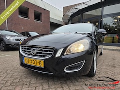 Volvo V60 - 1.6 T3 Momentum
