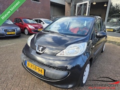 Peugeot 107 - 1.0-12V XR