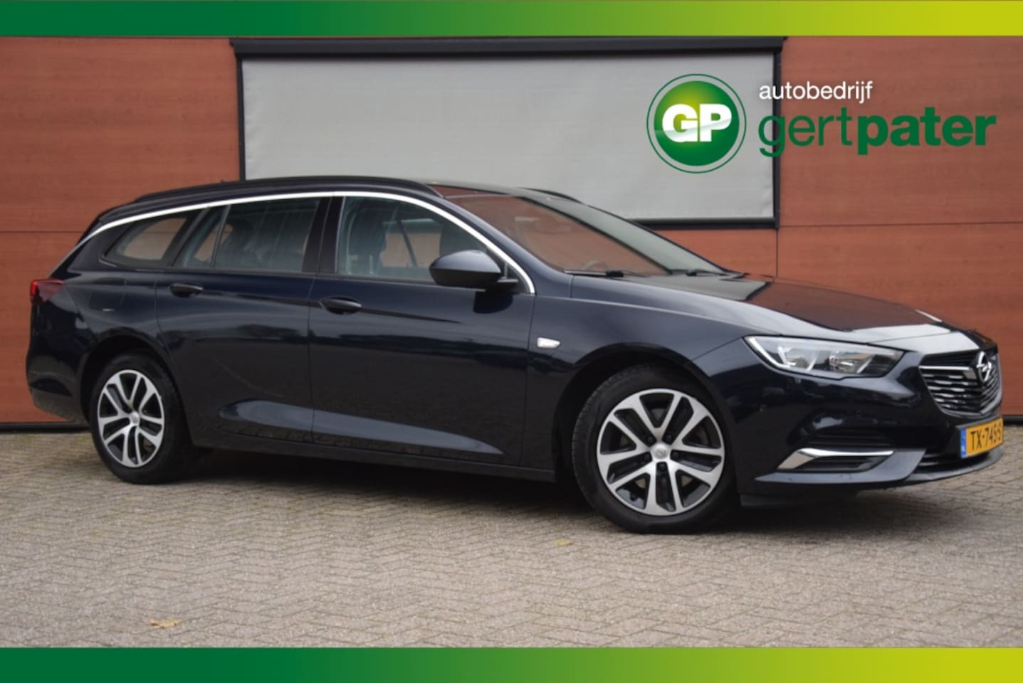 Opel Insignia Sports Tourer - 1.5T Online Edition Navi/Clima/Trekhaak/Camera/PDC - AutoWereld.nl