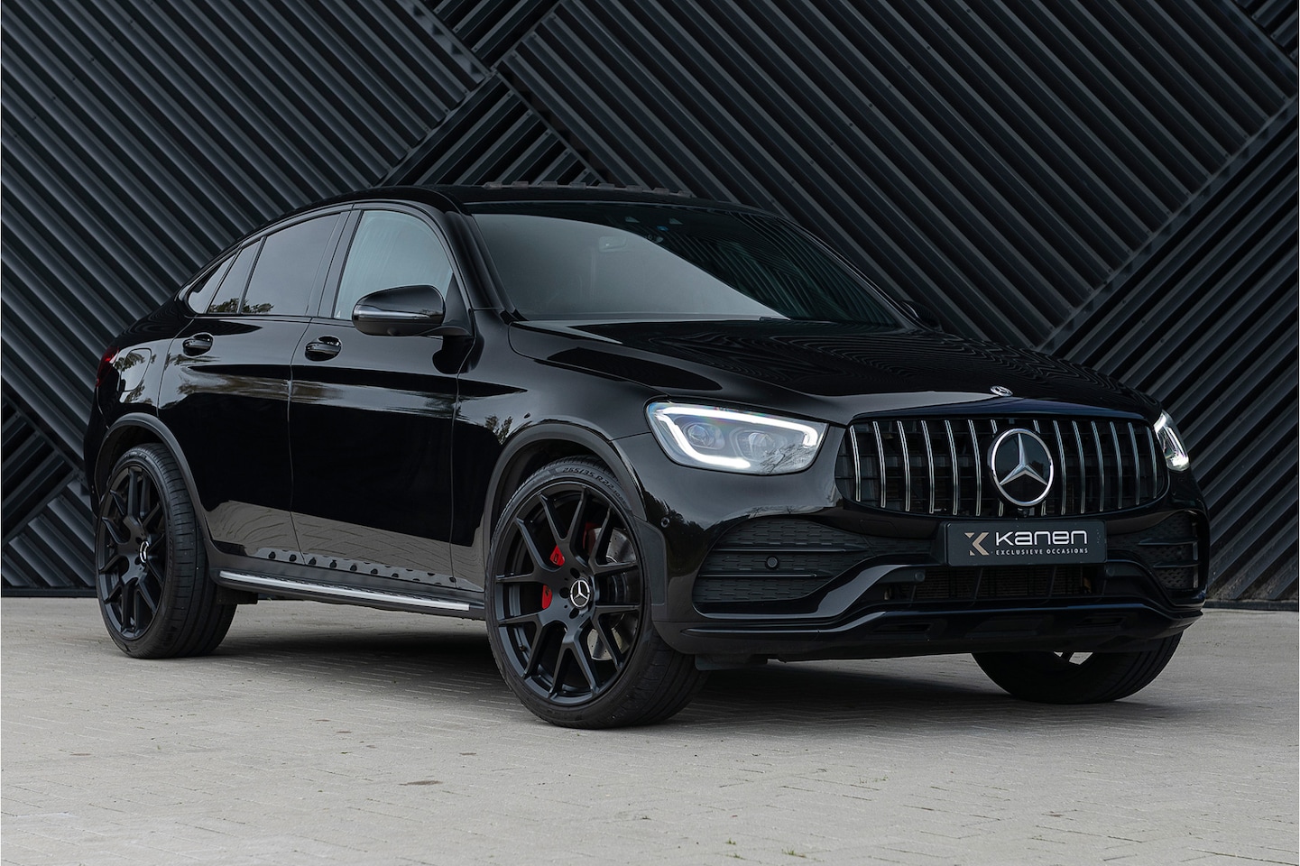 Mercedes-Benz GLC-klasse Coupé - 300 4MATIC AMG ACC Schuifdak Memory 360 Burmest Nightpak Ambient Trekhaak - AutoWereld.nl