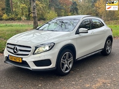 Mercedes-Benz GLA-Klasse - 200 Amg Panorama Wit Topstaat Automaat 2015