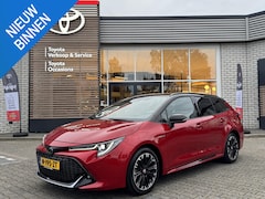 Toyota Corolla Touring Sports - 1.8 HYBRID GR-SPORT BI-TONE ALL-SEASON NL-AUTO STOELVERW APPLE/ANDROID LED 17'' LM-VELGEN
