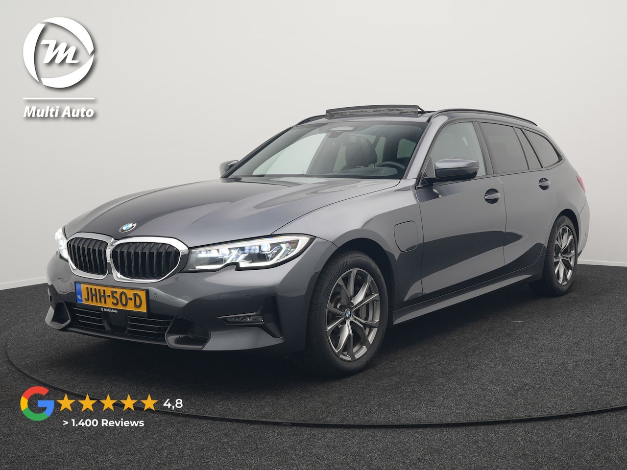BMW 3-serie Touring - 330e xDrive Sportline Plug In Hybrid 293pk Dealer O.H. PHEV | Panodak | Head Up | Adaptive - AutoWereld.nl