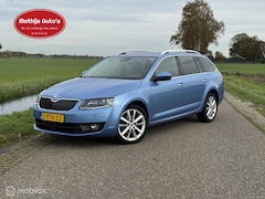 Skoda Octavia Combi - 1.4 TSI Greentech DSG Pano Adaptive Navi PDC Automaat