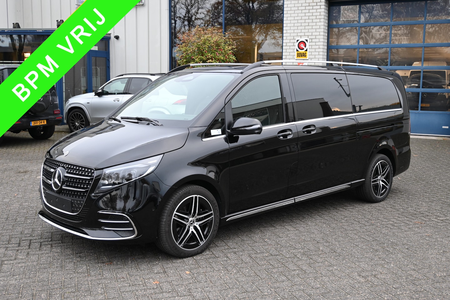 Mercedes-Benz V-klasse - 300d 4-Matic AMG L3 DC Elektrische schuifdeuren, Distronic, 360 Camera - AutoWereld.nl