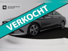 Mercedes-Benz CLA-Klasse - 180 Ambition (ACHTERUITRIJCAMERA, CRUISE CONTROL, PARKEERSENSOREN, NAVIGATIE, BLUETOOTH, A
