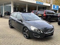 Volvo V60 - 3.0 T6 AWD Summum Schuifdak Standkachel On call Keyless