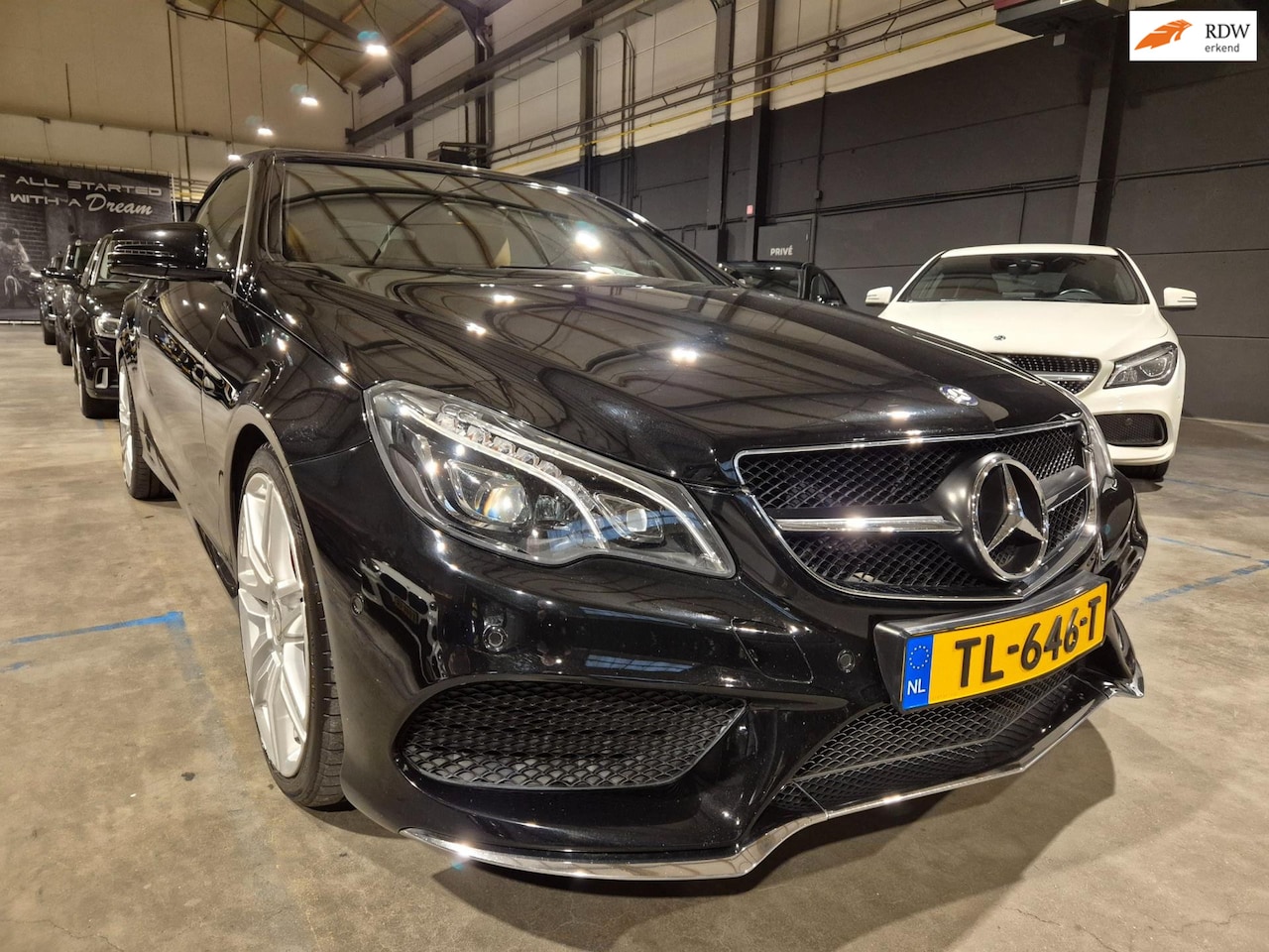 Mercedes-Benz E-klasse Cabrio - 200 Prestige - AMG Edition - Automaat - Stoel en Nekverwarming - Navi - Cruise - Xenon - L - AutoWereld.nl