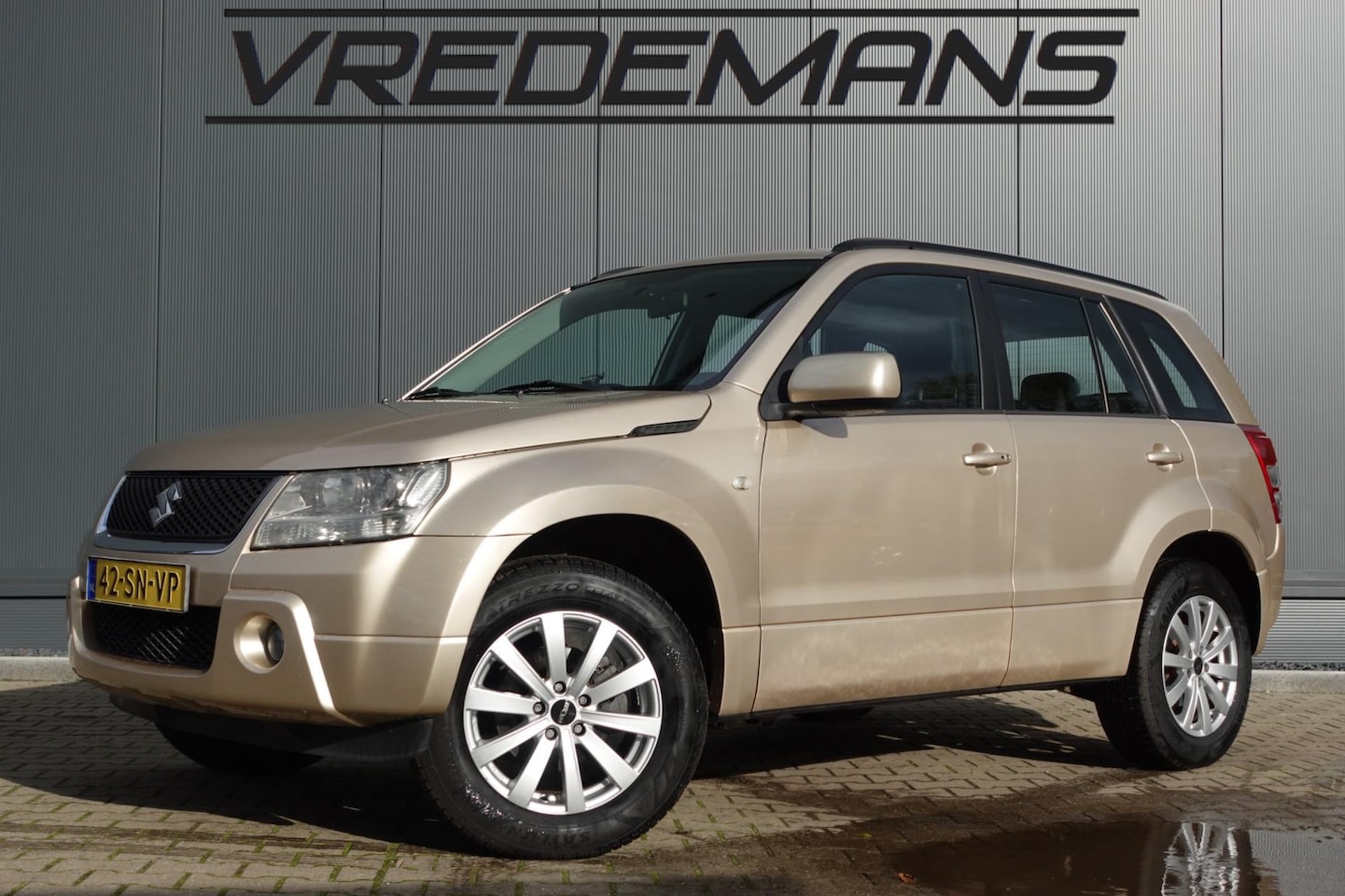 Suzuki Grand Vitara - 2.0-16V Exclusive 2.0-16V Exclusive - AutoWereld.nl