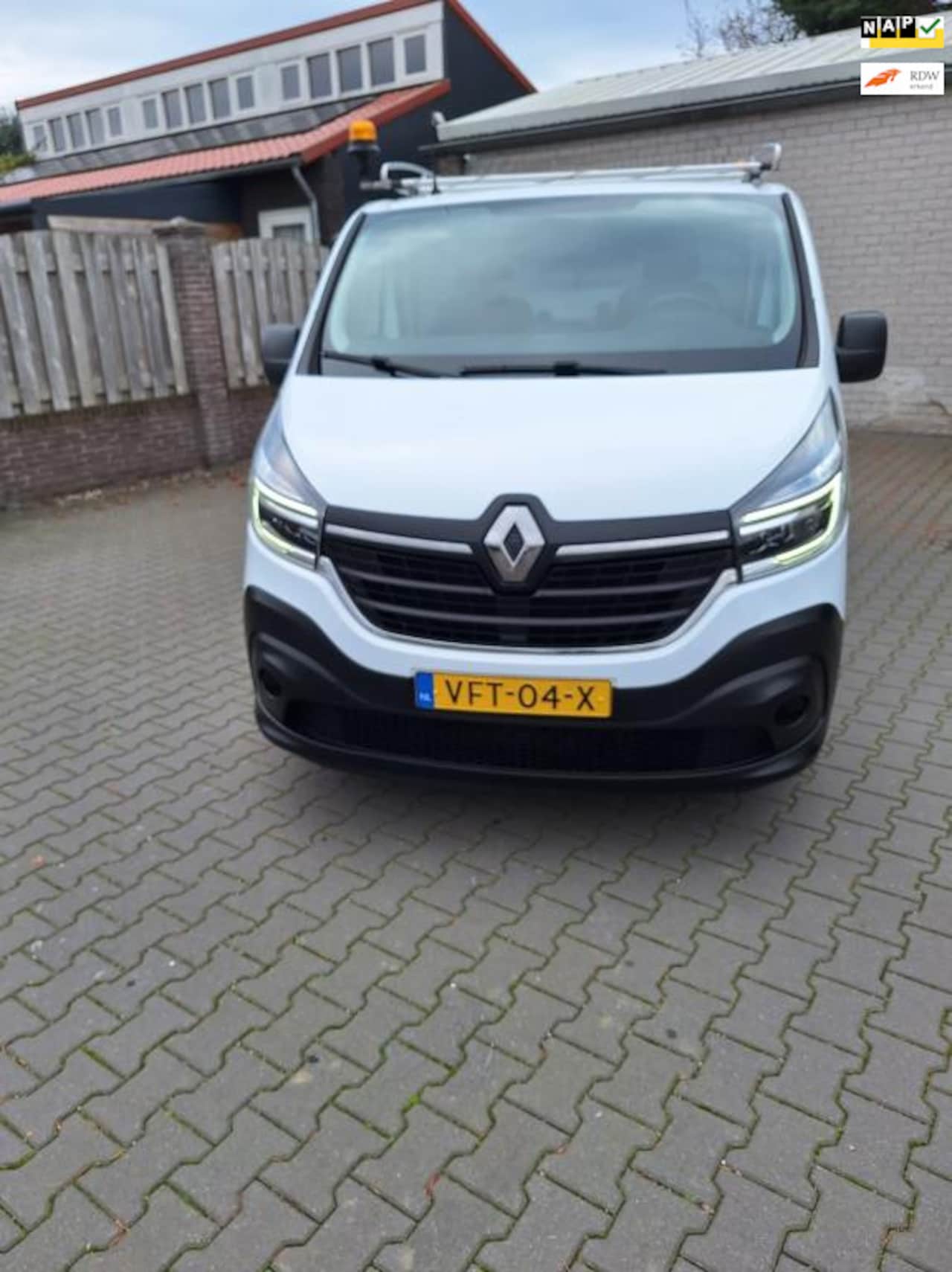 Renault Trafic - 1.6 dCi L1H1 Comfort Imperiaal kastinrichting - AutoWereld.nl
