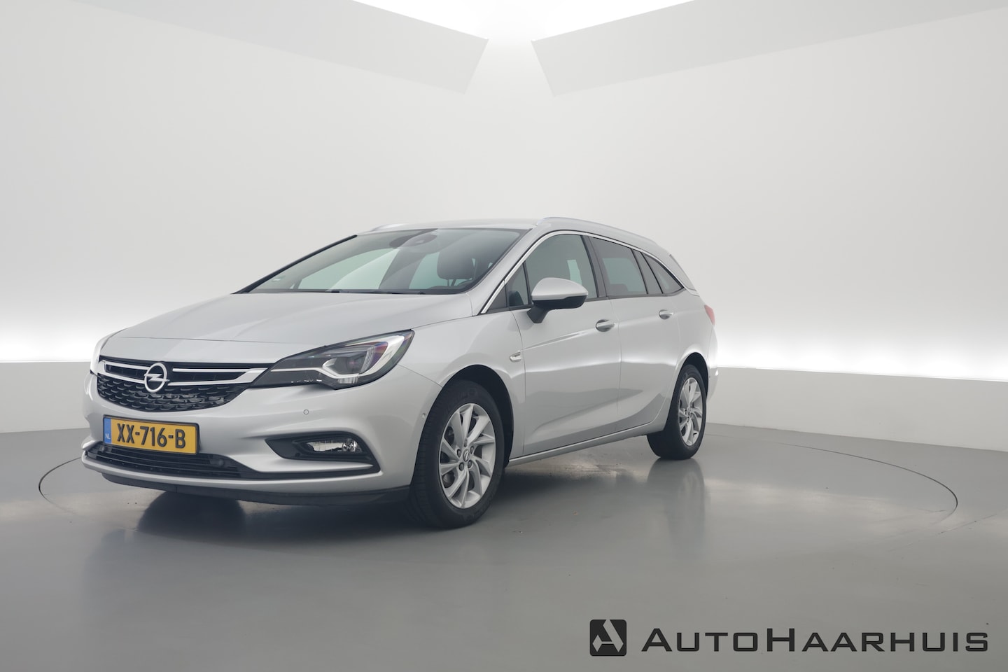 Opel Astra Sports Tourer - 1.4 Innovation | Navi | Trekhaak | Elek. Achterklep | Camera | Apple CarPlay | Keyless - AutoWereld.nl