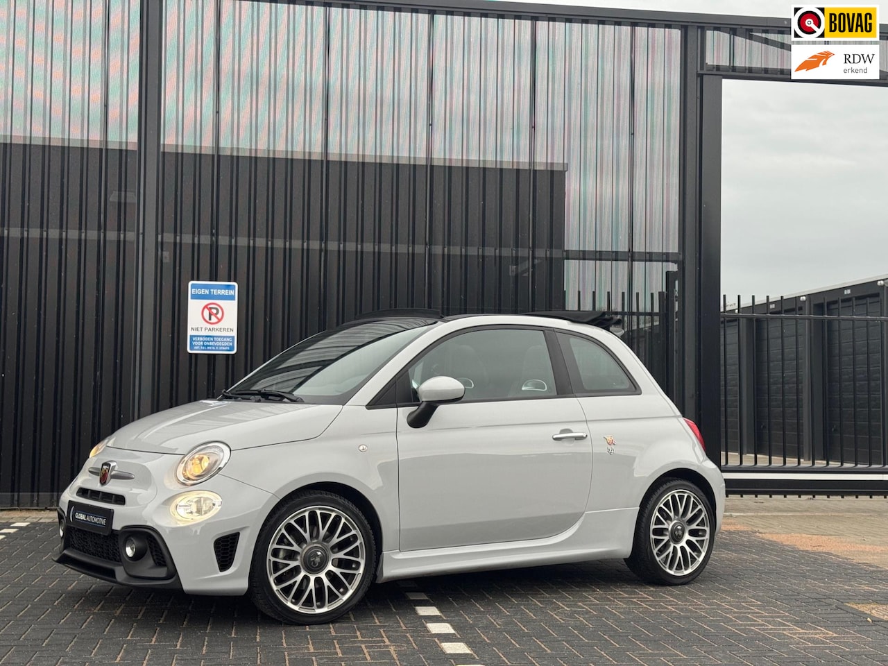 Fiat 500 C - 1.4 T-Jet Abarth 595 70th Anniversary - NAVI - HANDGESCHAKELD - LAGE KM STAND - AutoWereld.nl