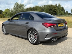 Mercedes-Benz A-klasse - 200 Premium Plus AMG pakket/19''/Camera/Cruise