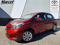 Toyota Yaris - 1.3 VVT-i Aspiration | Parkeersensoren achter | Trekhaak | Cruise | Airco |