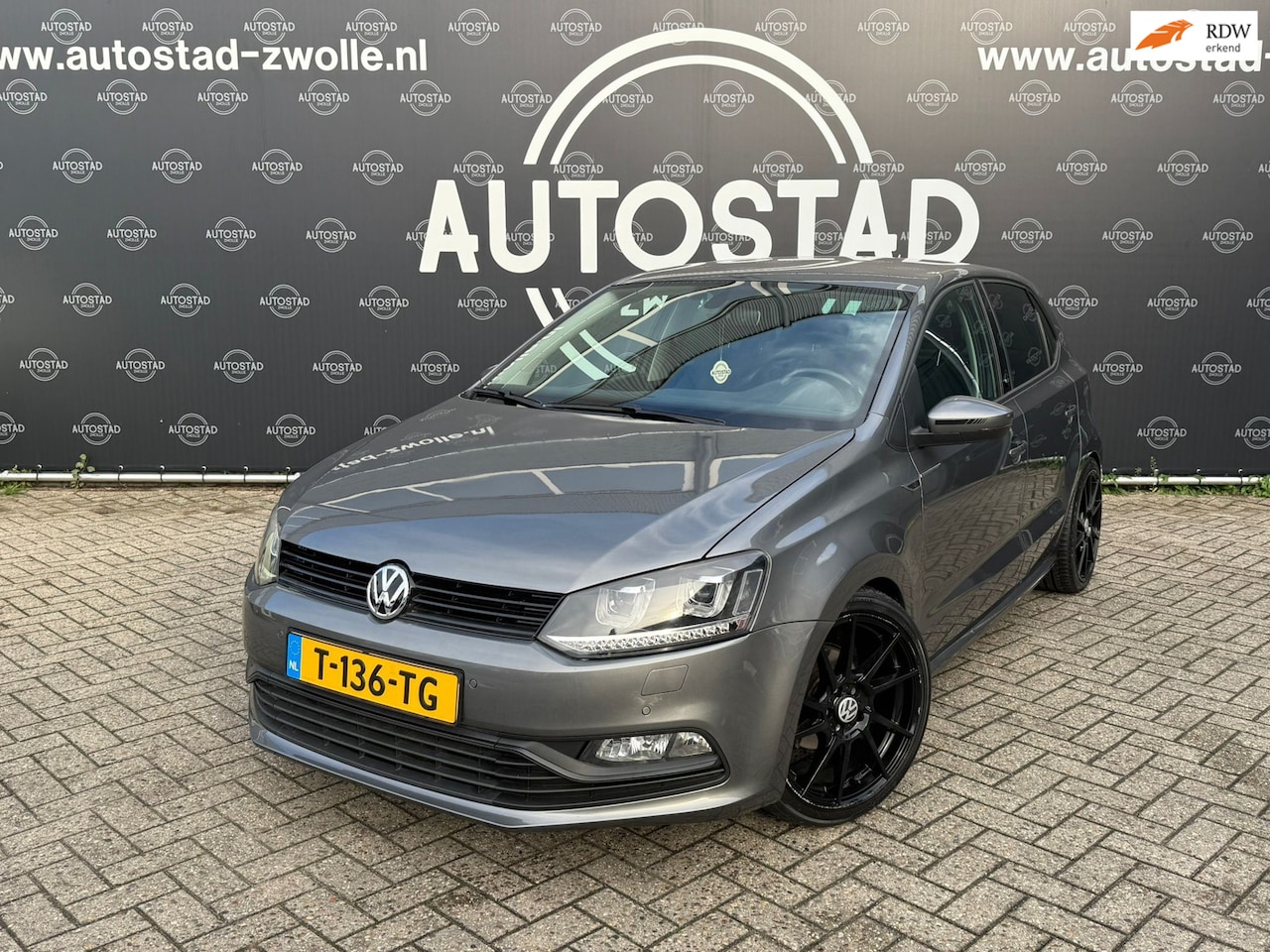 Volkswagen Polo - 1.2 TSI Comfortline Automaat / NAP / APK / Airco - AutoWereld.nl