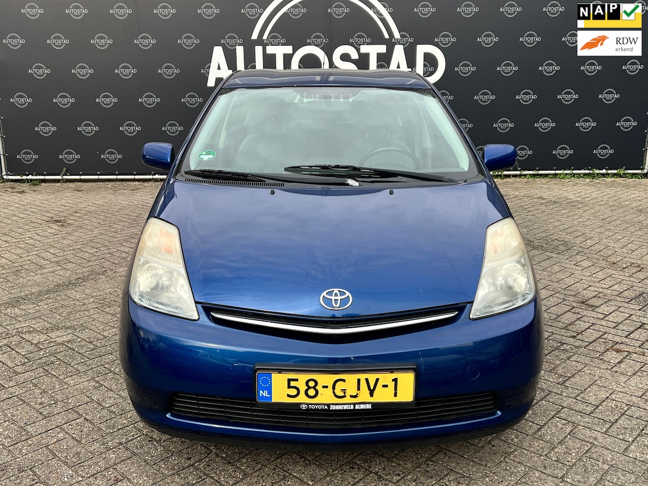 Toyota Prius - 1.5 VVT-i Comfort 1.5 VVT-i Comfort (Achter Schade) - AutoWereld.nl