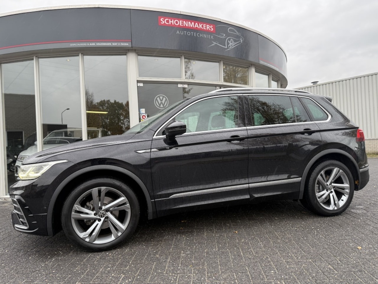 Volkswagen Tiguan - 1.5 TSI R-Line Bns+ - AutoWereld.nl