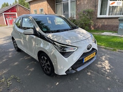Toyota Aygo - 1.0 VVT-i x-clusiv 5DEUR AUTOMAAT CARPLAY CAMERA