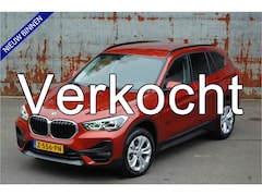 BMW X1 - sDrive18i High Exe / Navi / Leder / 2020 / 32DKM