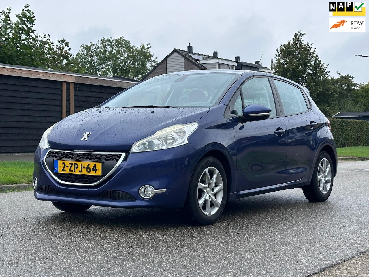 Peugeot 208 - 1.2 VTi Allure 5DR*Navigatie*Pano*Stoelverwarming*Cruise*Airco*LM velgen*Parkeersensoren*A - AutoWereld.nl