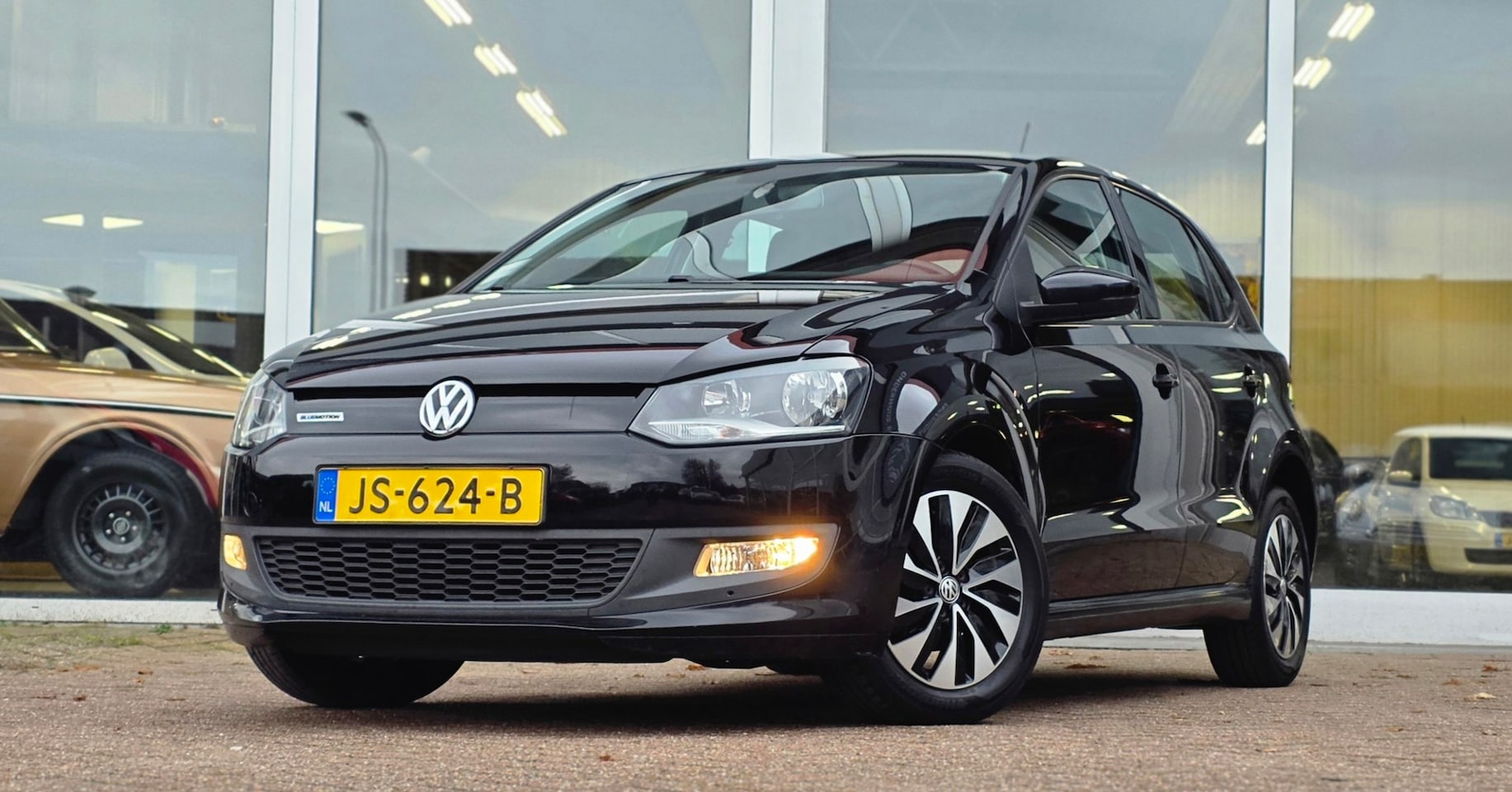 Volkswagen Polo - 1.0i BlueMotion 95pk 100% Onderhouden Navigatie 5-drs LM Velgen - AutoWereld.nl