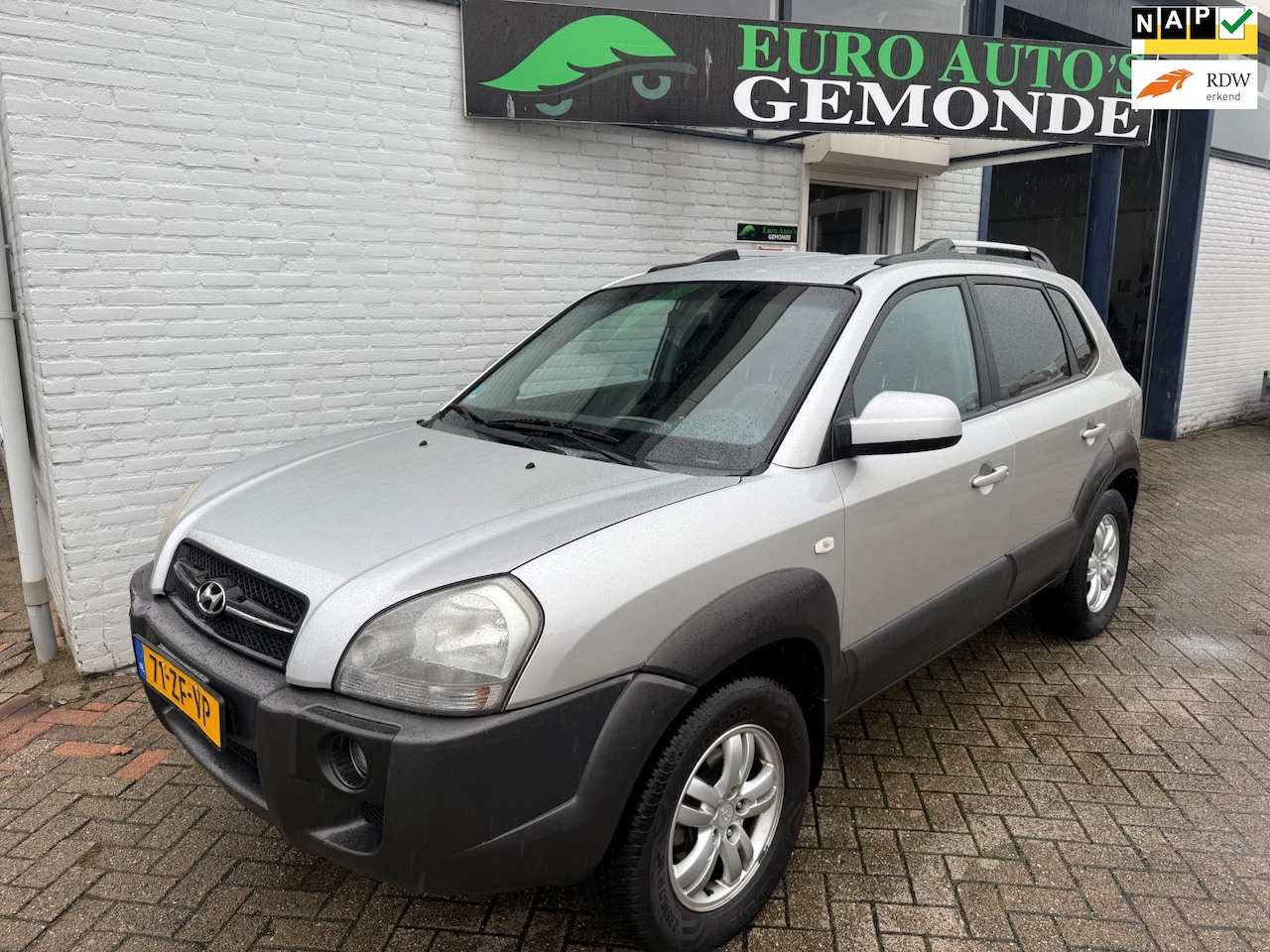 Hyundai Tucson - 2.0i Style CLIMA AIRCO ELECTRAPAKKET JAAR APK - AutoWereld.nl