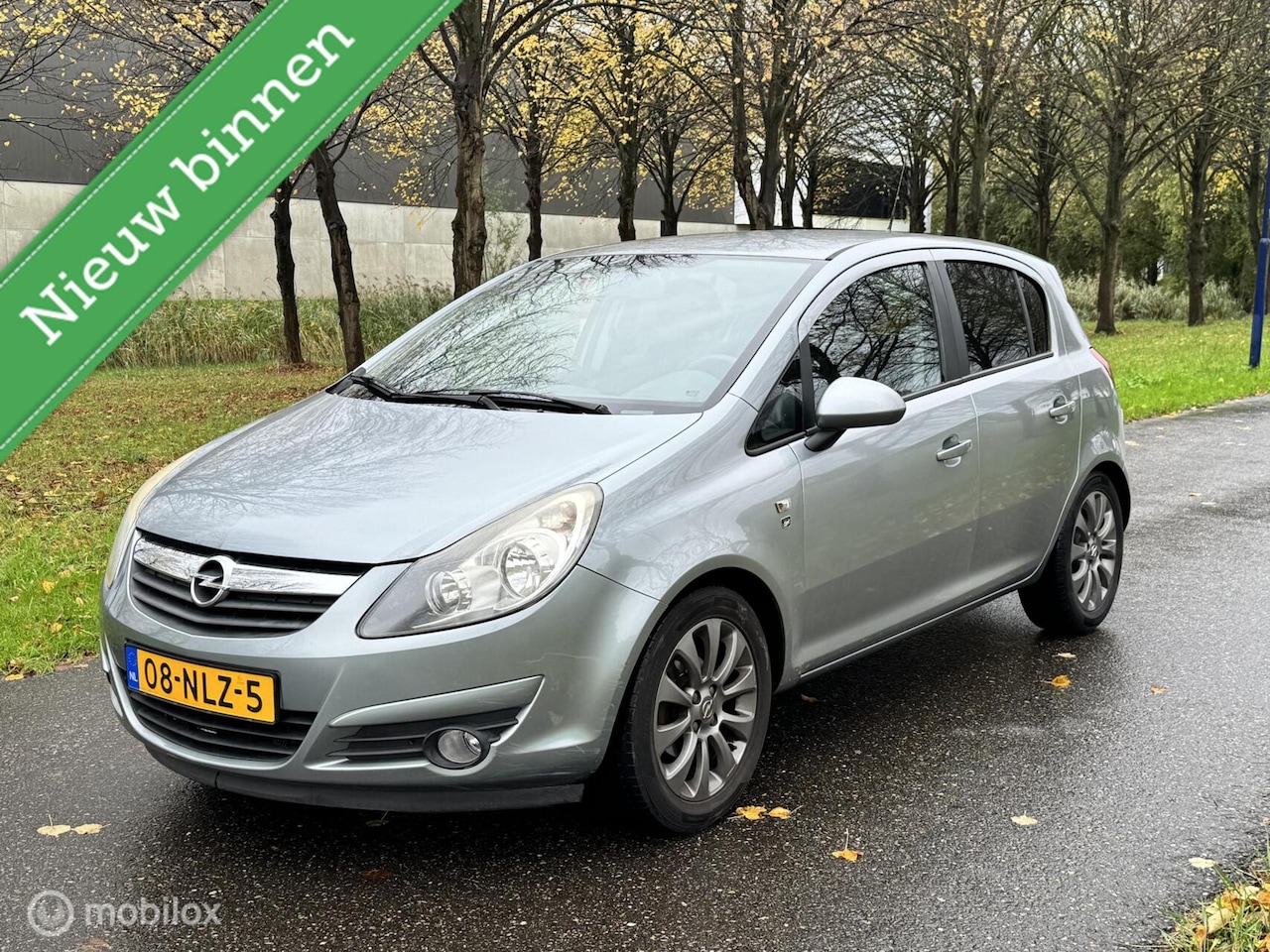 Opel Corsa - 1.2-16V '111 Edition*AUTOMAAT*NEW APK 10/26*5 DRS - AutoWereld.nl