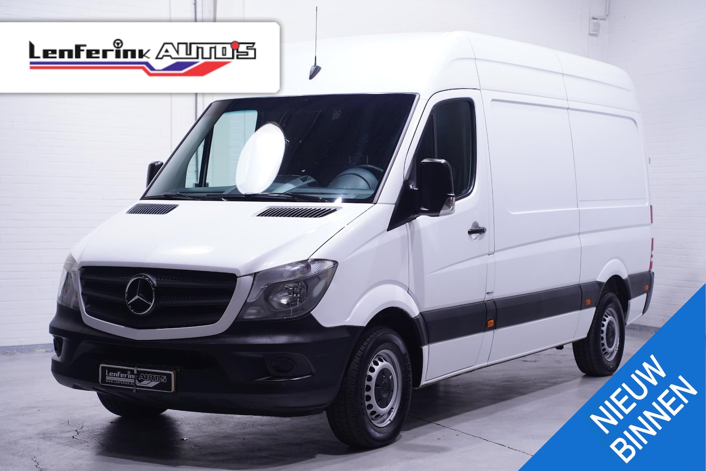 Mercedes-Benz Sprinter - 314 CDI 143 pk Automaat L2H2 Airco, Laadruimte Pakket, APK 10-2026 - AutoWereld.nl