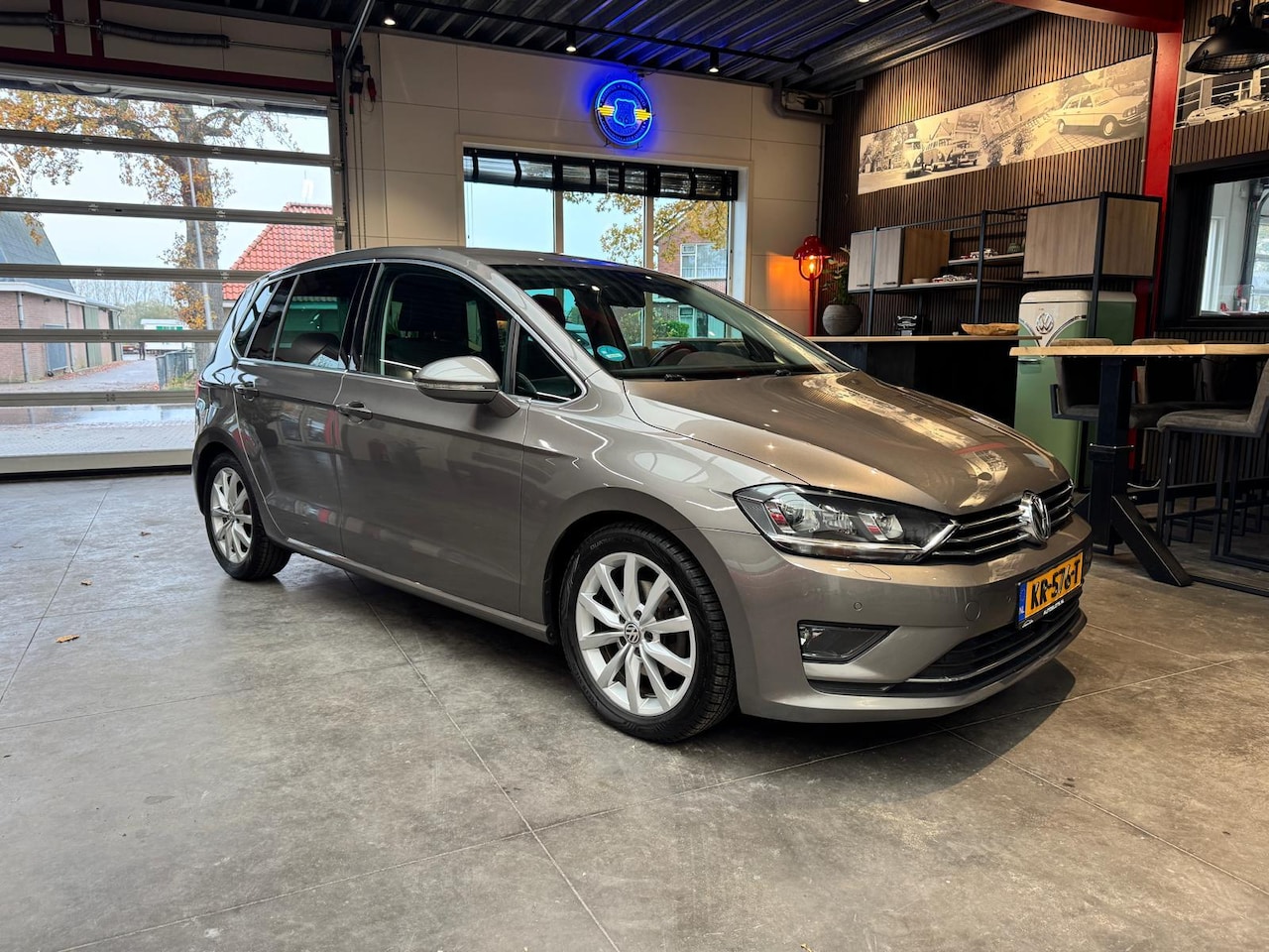 Volkswagen Golf Sportsvan - 1.4 TSI Highline Adaptive, Tr.haak, - AutoWereld.nl