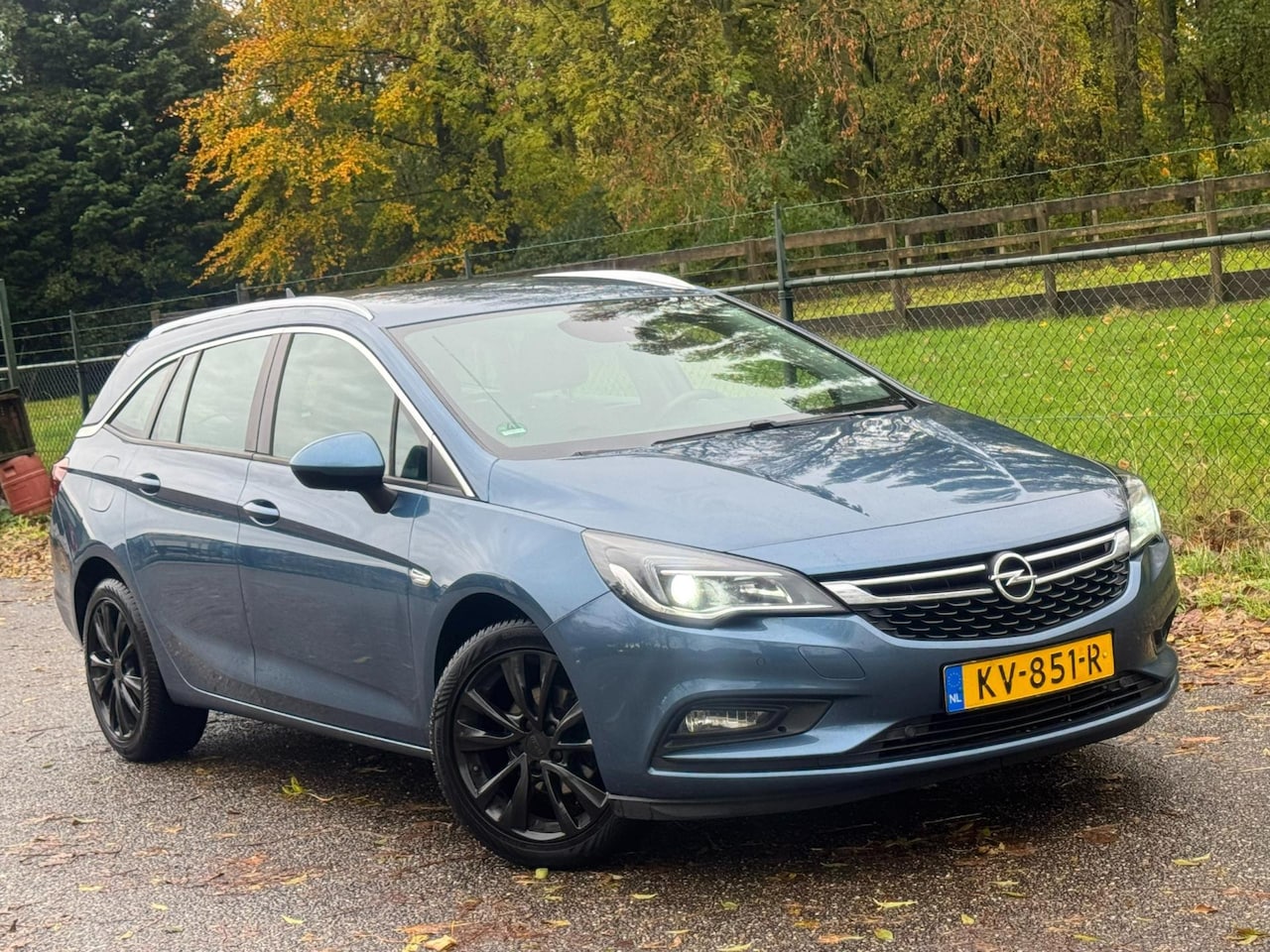 Opel Astra Sports Tourer - 1.0 Business+ /Navi/Led/Trekhaak/ - AutoWereld.nl