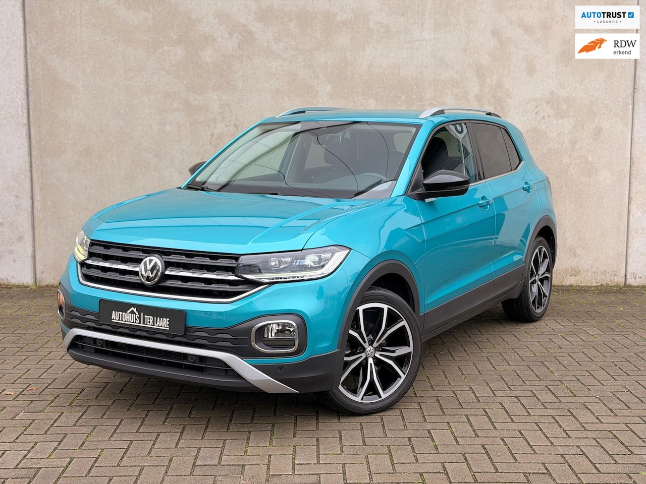 Volkswagen T-Cross - 1.0 TSI Virtual Trekh 18'' R-Line CarPlay LED - AutoWereld.nl