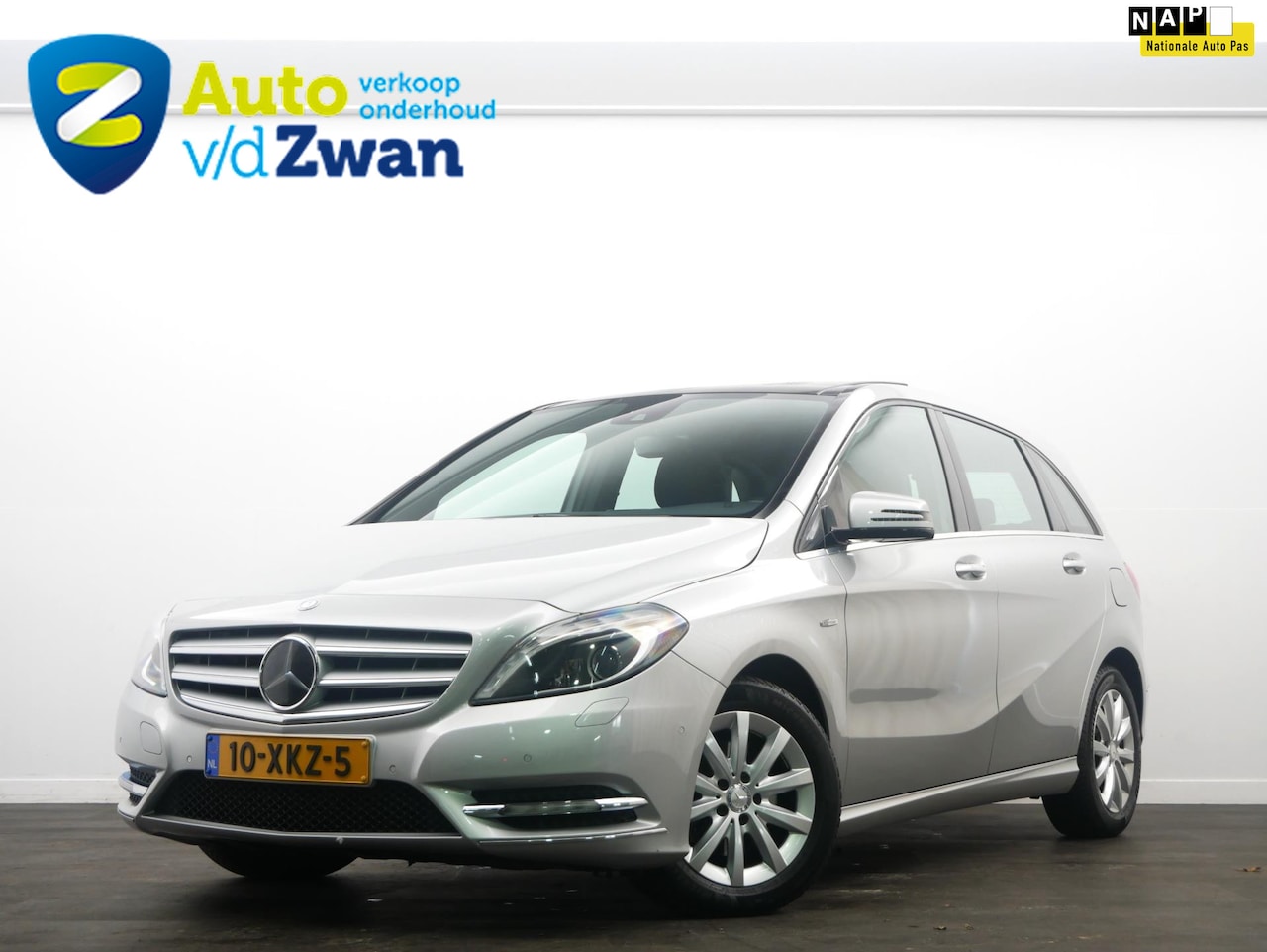 Mercedes-Benz B-klasse - 200 Ambition Adapt.Cruise/Pano/Camera - AutoWereld.nl