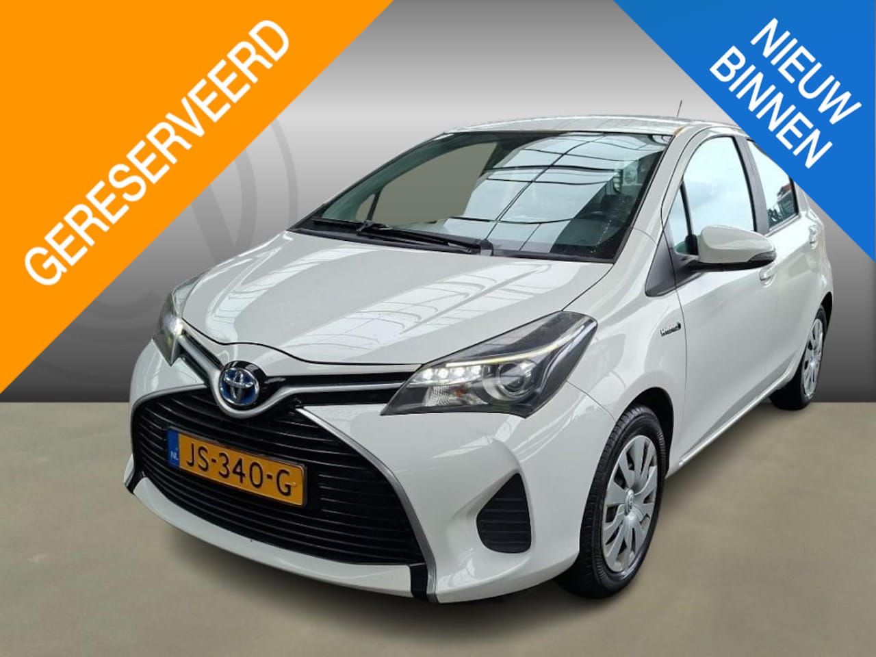 Toyota Yaris - 1.5 Hybrid Aspiration | AUTOMAT | NAVIGATIE | AIRCO/ECC | PARKERINGSENSOR | ACHTERUITRIJCA - AutoWereld.nl