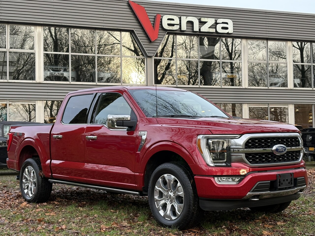 Ford F150 - F-150 Platinum Alle opties! Incl. massage - AutoWereld.nl