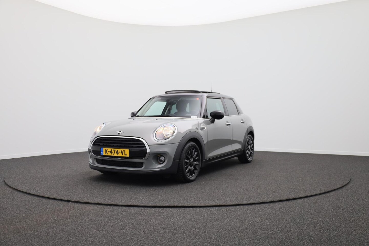 MINI Cooper - Mini 1.5 Business Edition I PANORAMAKDAK ! - AutoWereld.nl