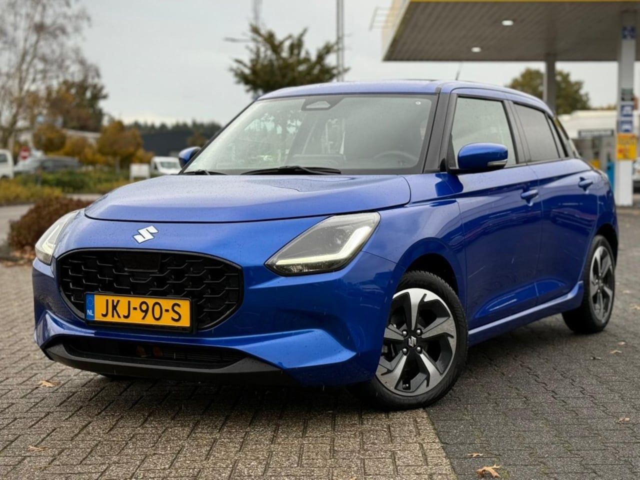 Suzuki Swift - 1.2 STYLE SMART HYBR. KEYLESS ECC CAMERA NAVI ADD. CRUISE - AutoWereld.nl