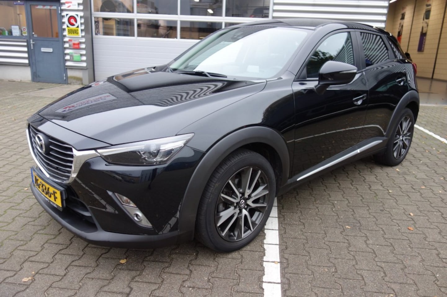 Mazda CX-3 - 2.0 SAG 120 GT-M, Trekhaak, Navi, 18Inch,ECC, Keyless - AutoWereld.nl