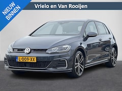 Volkswagen Golf - 1.4 TSI PHEV GTE Alcantara | Camera | Navi | ACC | Virtual Cockpit | Stoelverw. ( Vestigin