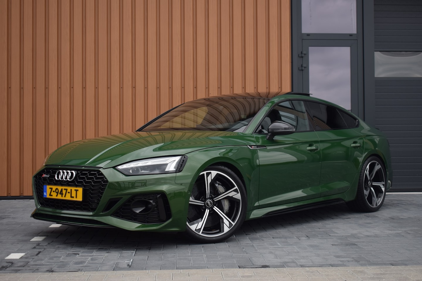 Audi RS5 - Sportback 2.9 V6 TFSI 450pk Quattro | Keramisch | Pano | HUD | Trekhaak - AutoWereld.nl