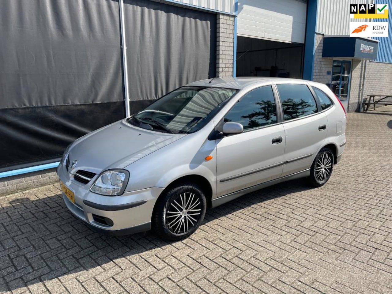 Nissan Almera Tino - 1.8 Visia 1.8 Visia - AutoWereld.nl