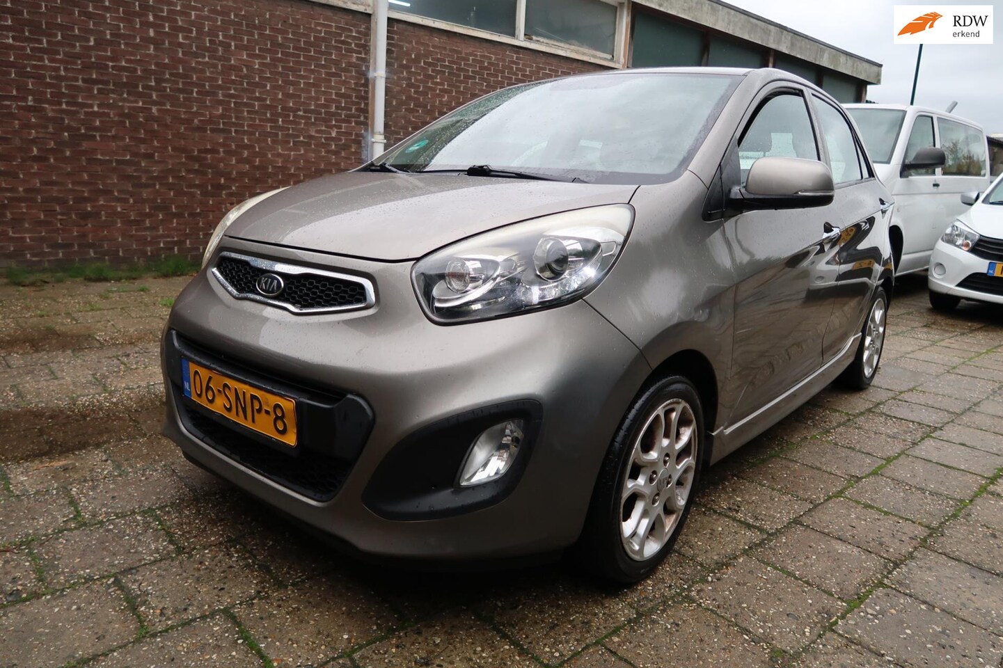 Kia Picanto - 1.2 CVVT Comfort Pack 1.2 CVVT Comfort Pack - AutoWereld.nl