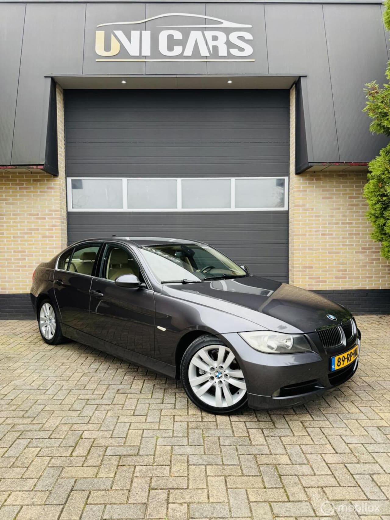 BMW 3-serie - 325i Dynamic Executive|Automaat|Navi|Leder|LM 17 - AutoWereld.nl