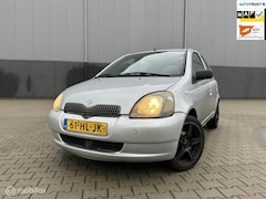 Toyota Yaris - 1.3-16V VVT-i Sol/INRUILKOOPJE/RUIME APK/