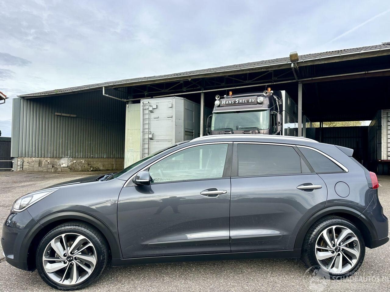 Kia Niro - 1.6 GDi Hybrid Design Edition 1.6 GDi Hybrid Design Edition - AutoWereld.nl
