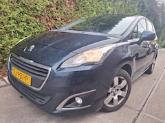 Peugeot 5008 - 1.6 e-HDi Blue Lease Executive 7p